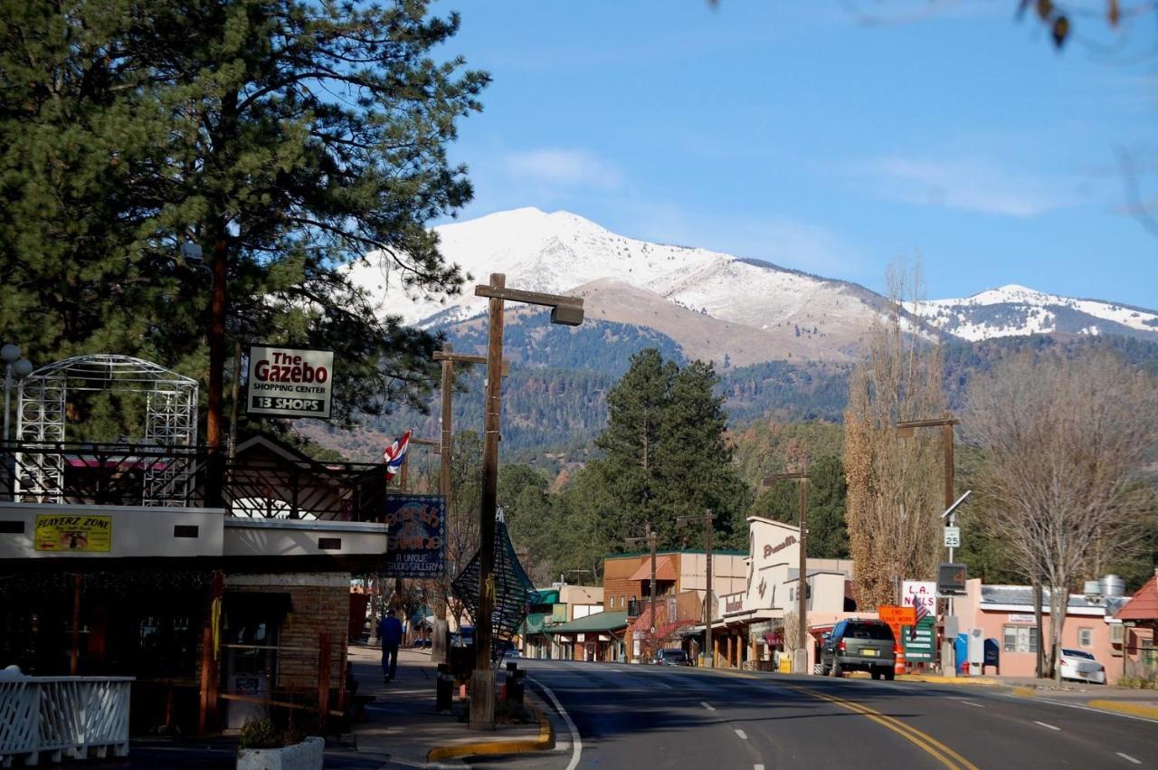 Apache Village Cabinette 13, Queen Bed, Midtown, Sleeps 2 Ruidoso Extérieur photo